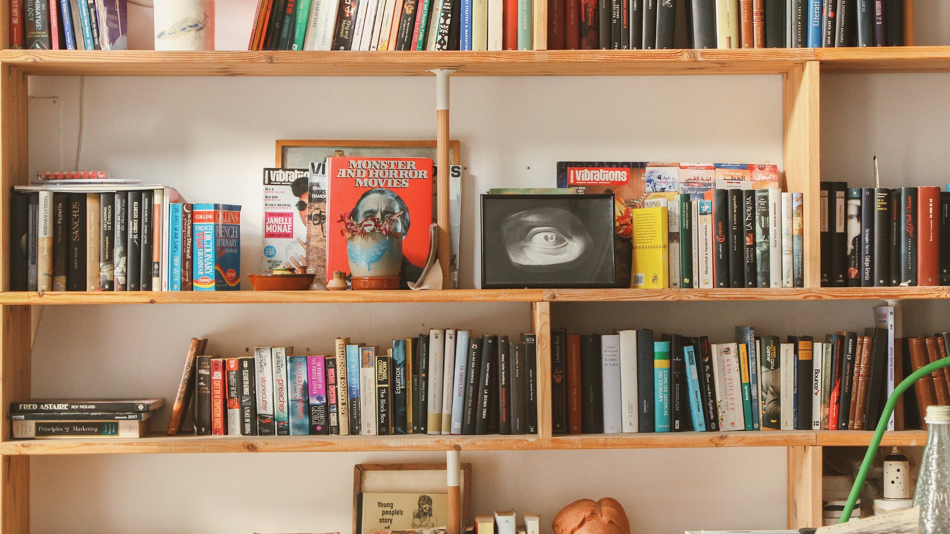 How To Style A Bookshelf